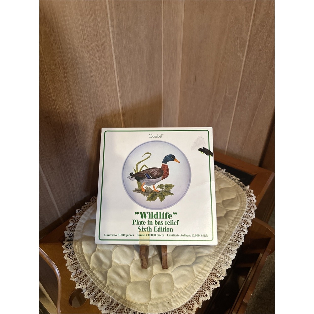 West German Goebel "Wildlife" Sixth‎ Edition No. 6 Mallard plate in bas relief.